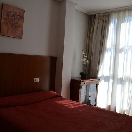 Hotel Os Caracoles Pereiro de Aguiar Extérieur photo
