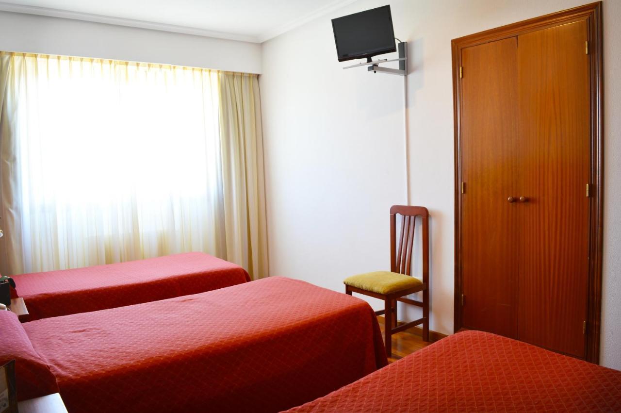 Hotel Os Caracoles Pereiro de Aguiar Extérieur photo